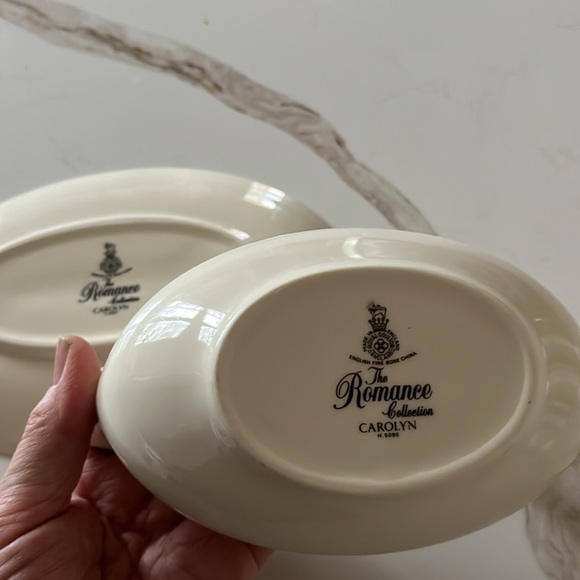 Royal Doulton gravy boat and saucer - Picture 6 of 7